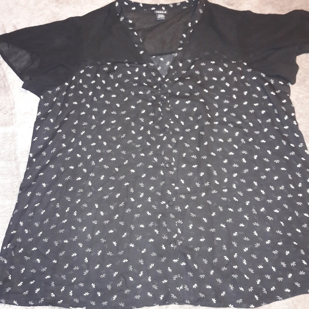 Torrid blouse
